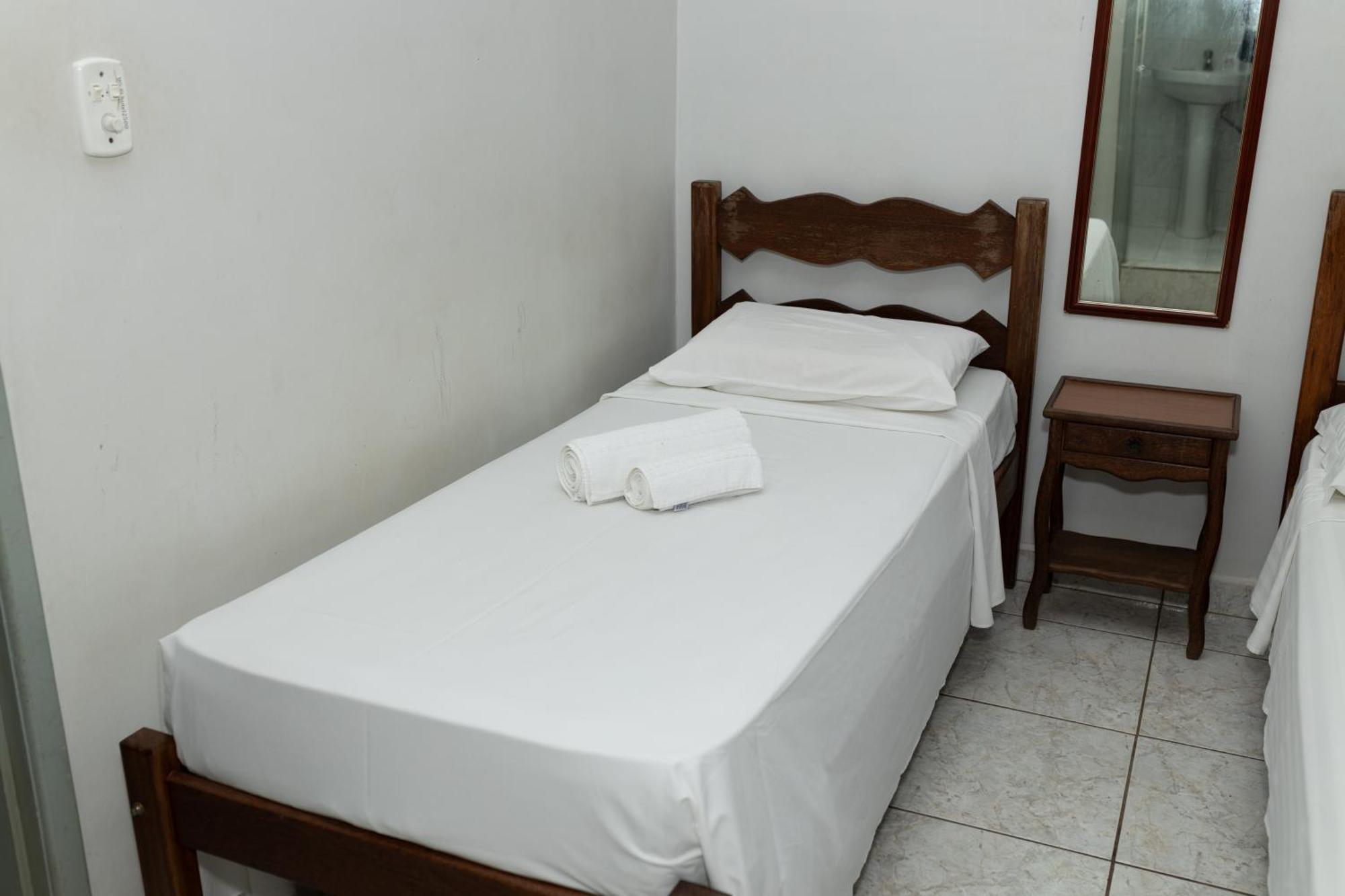 Hotel Carlton Express Imbiara Araxá Exterior foto