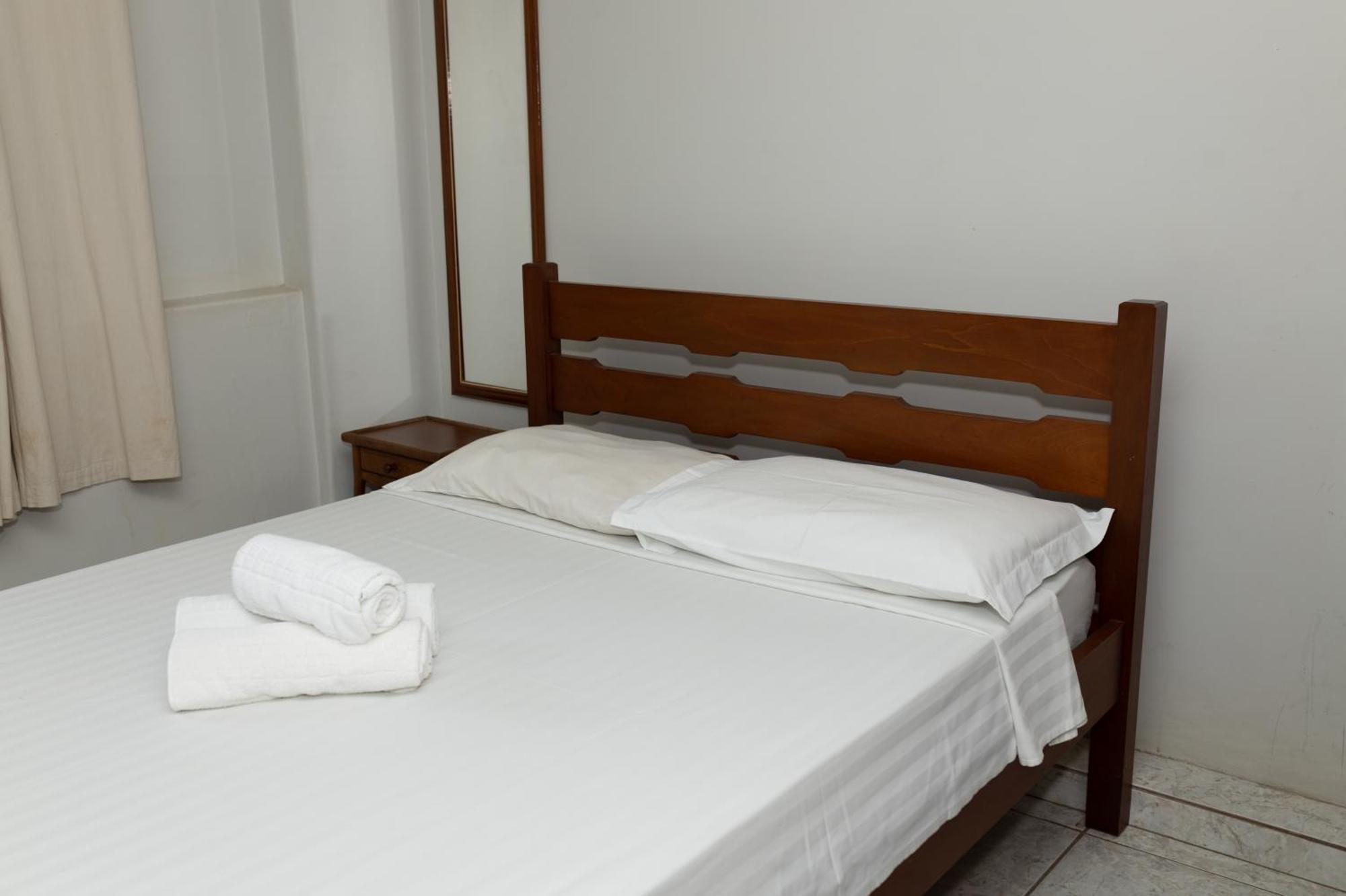 Hotel Carlton Express Imbiara Araxá Exterior foto