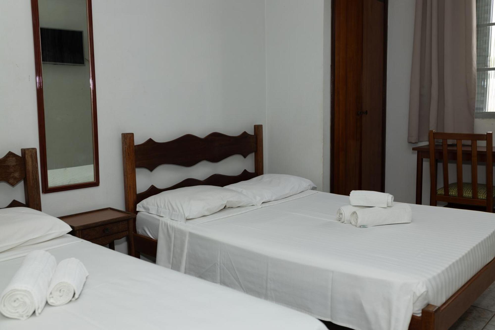 Hotel Carlton Express Imbiara Araxá Exterior foto