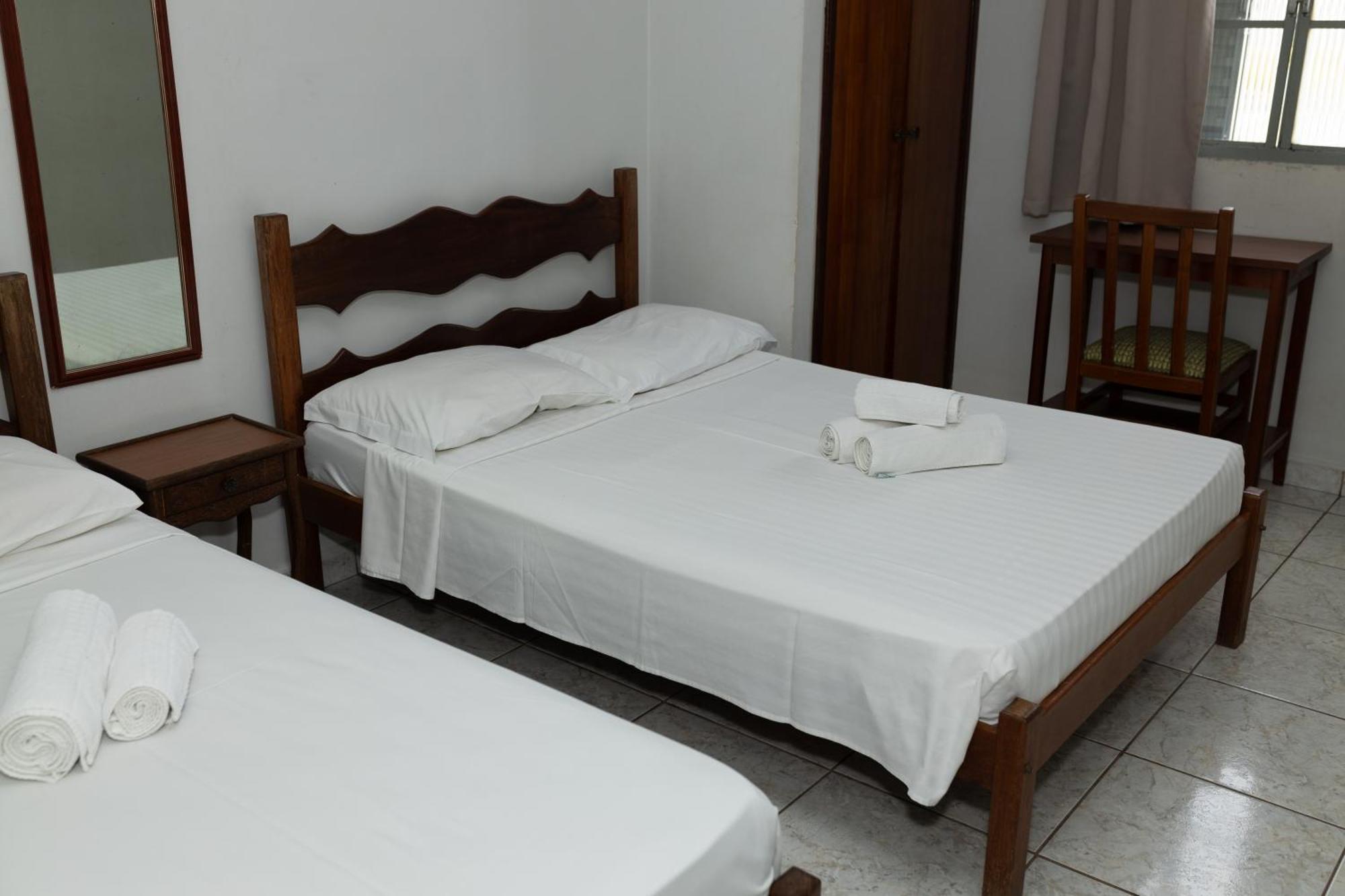 Hotel Carlton Express Imbiara Araxá Exterior foto
