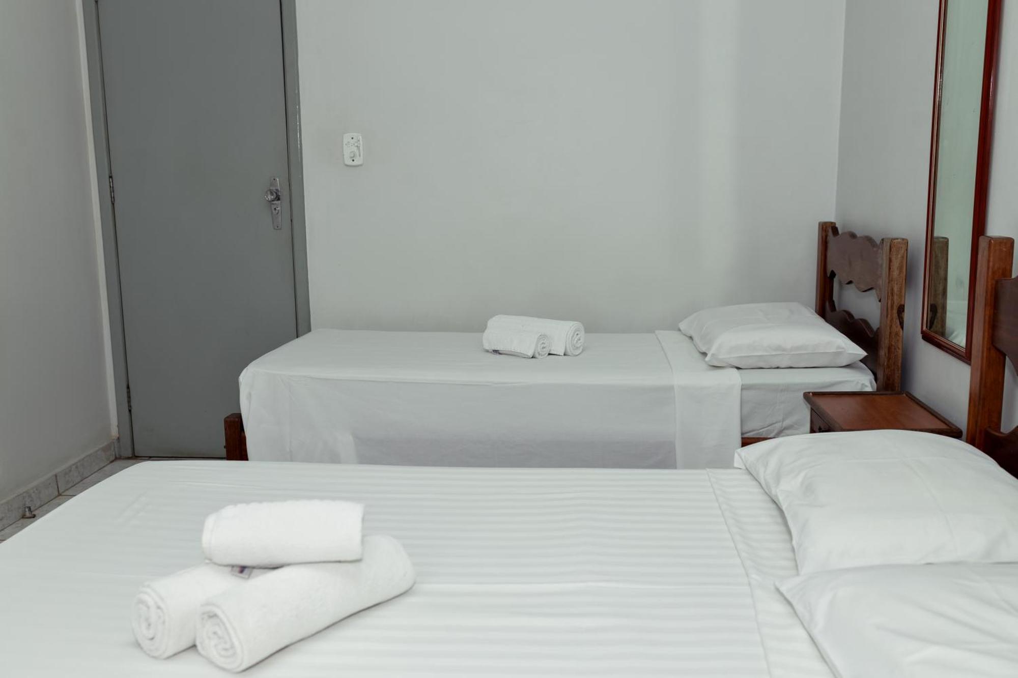 Hotel Carlton Express Imbiara Araxá Exterior foto